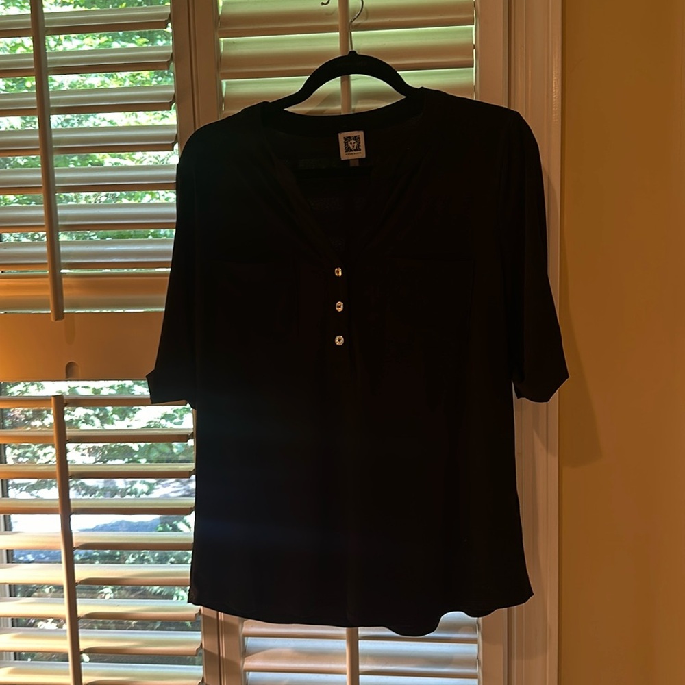 Large Anne Klein black double chest pocket short sleeve gold button shirt